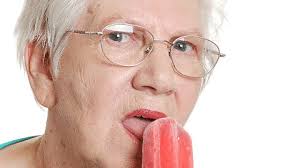 oldscotthayes's tweet photo. Why do I get this look from women my age? #oldballs https://t.co/0BK7P53DOL