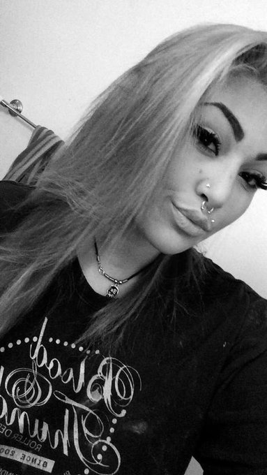 B&amp;W 🌙 https://t.co/WgbqKPiaaL