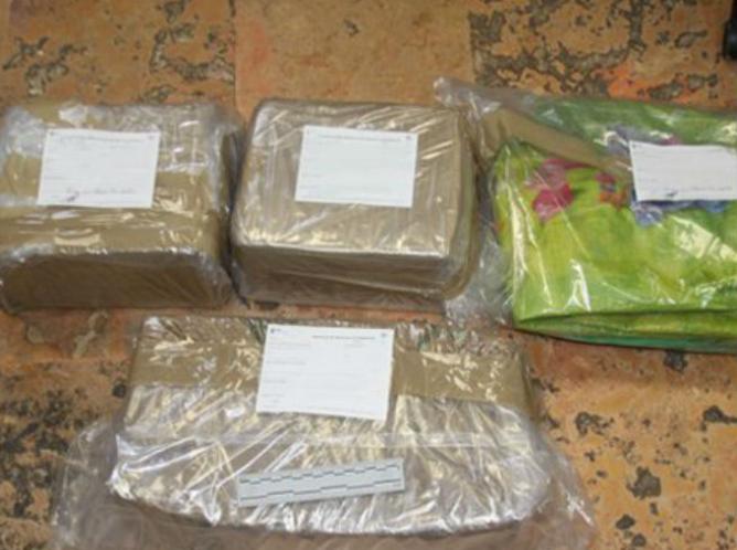 Asegura PGR 119 kilogramos de mariguana en Nuevo León - Ca5A_VaWEAAORik