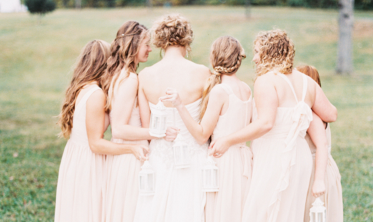 stylemepretty's tweet photo. These wedding photos are GORG &amp; you won't be shocked when you find out why! https://t.co/Qab0skYmeq @JordanBrittley https://t.co/g0nN40O2mz