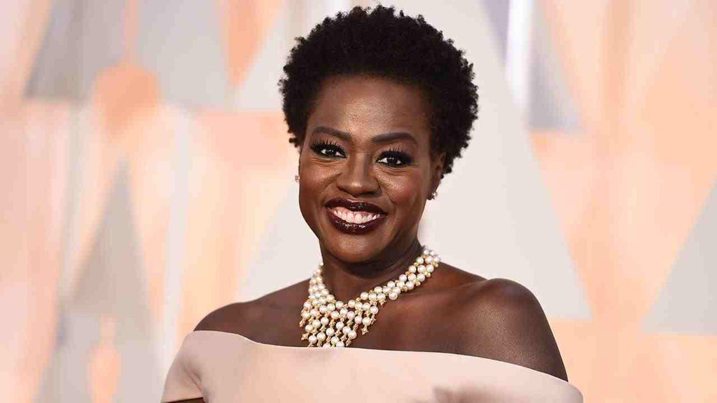 ObamaBSU's tweet photo. It's Black Woman Wednesday's @ Obama! Today we take time to appreciate actress and mother Viola Davis. #BHMObama https://t.co/4L3rr6MbMS