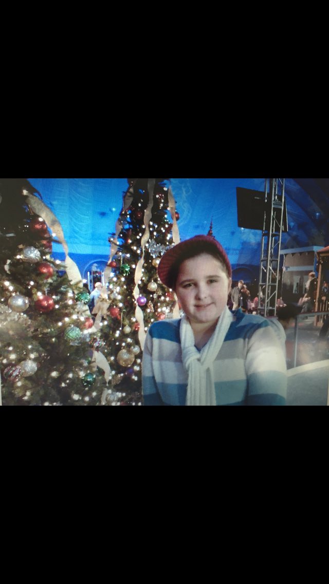 taylor__rooney's tweet photo. The light at the end of the tunnel @ashtonrose_21 https://t.co/XZvMbUD6xA