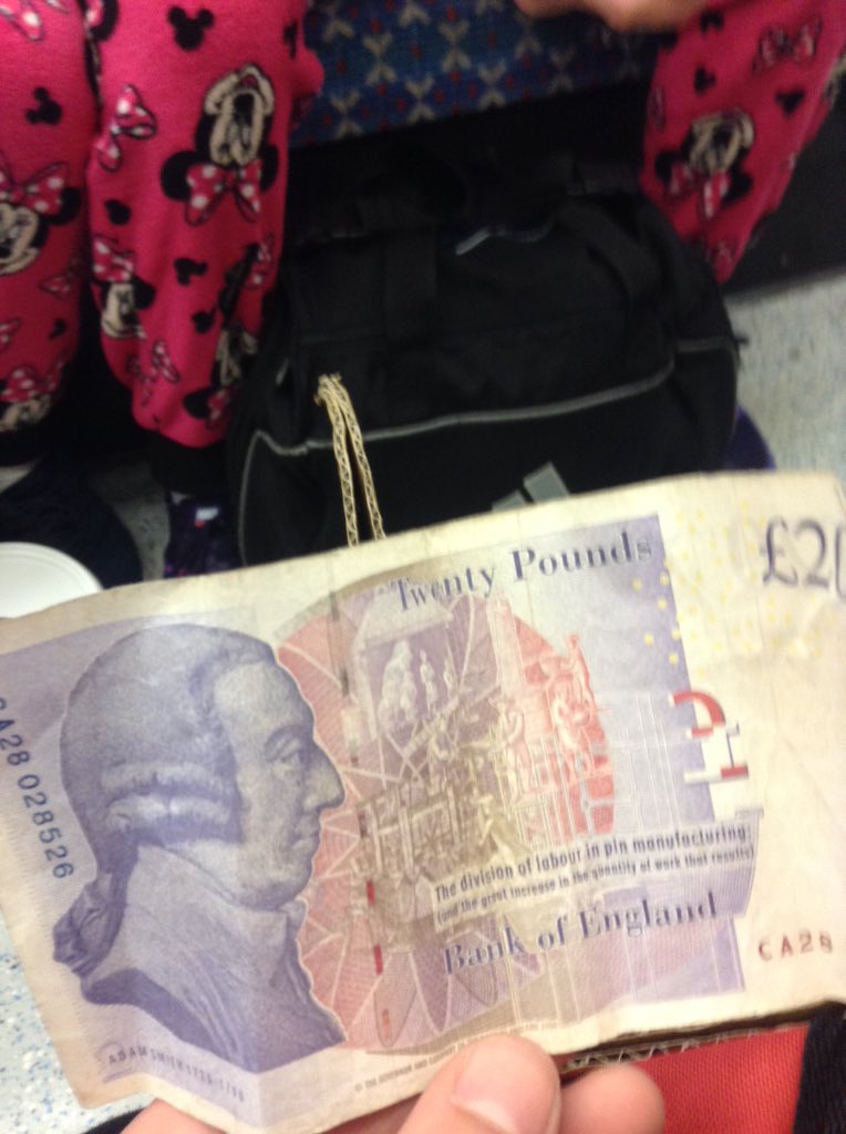 _BerlinBandits's tweet photo. Met @DrPixie from #embarassingbodies in London earlier. Thanks for the dollars #DCUBegBorrowSteal https://t.co/yHKMb4RYOe