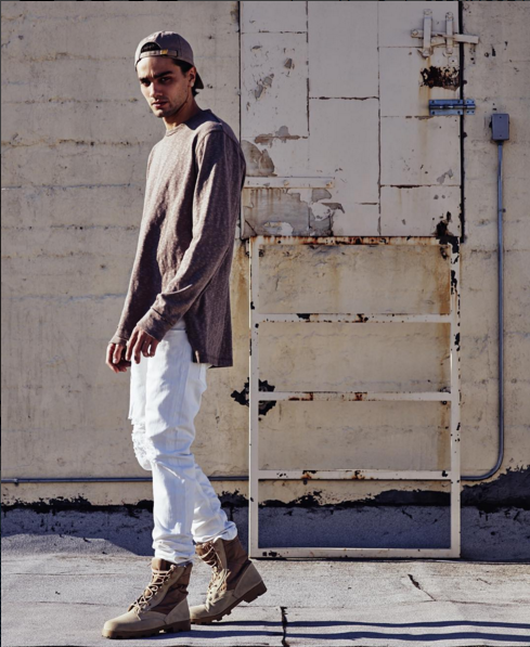yngandreckless's tweet photo. Rosso Oversized Slub French Terry Crewneck $34//Wilshire 11oz Destroyed White Rain Denim $39//#YRSpring2016 Tomorrow https://t.co/kQKh344vZ6