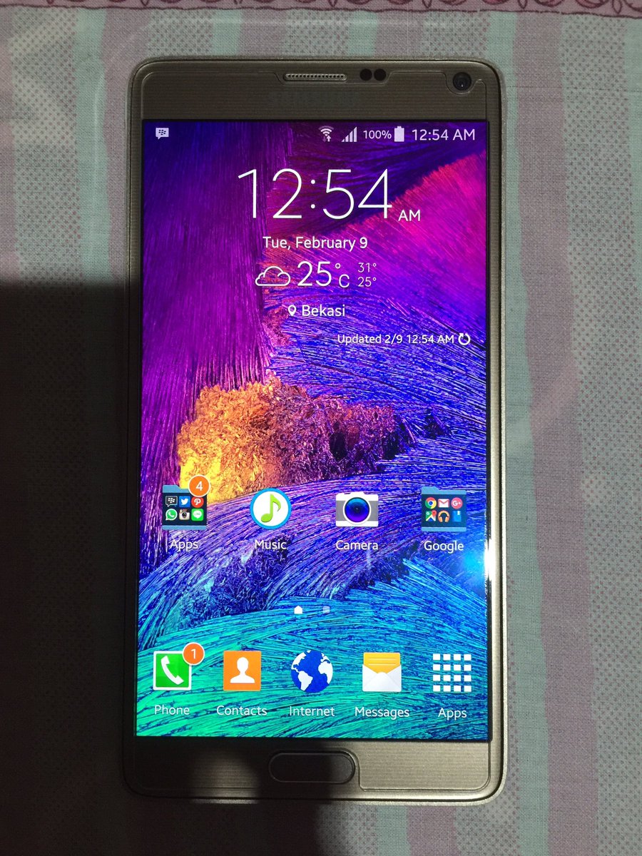 nadiaggc's tweet photo. For SALE Samsung Note 4 Rp 5.5jt msh mulus kondisi 99%. Lengkap dgn box,charger,headset blm terpakai. GARANSI RESMI. https://t.co/30NJO3P73U