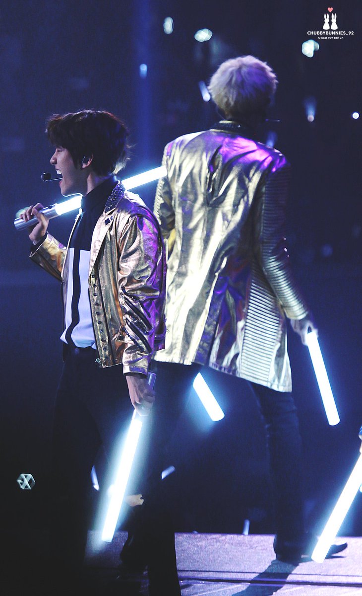 chubbybunnies92's tweet photo. [엘범] 160123 마닐라콘서트 파트.1 (15p) 
https://t.co/aEpp1CkR0I 
#백현 #BAEKHYUN #찬열 #CHANYEOL #찬백_보고싶다 https://t.co/pWJlsdm0nK