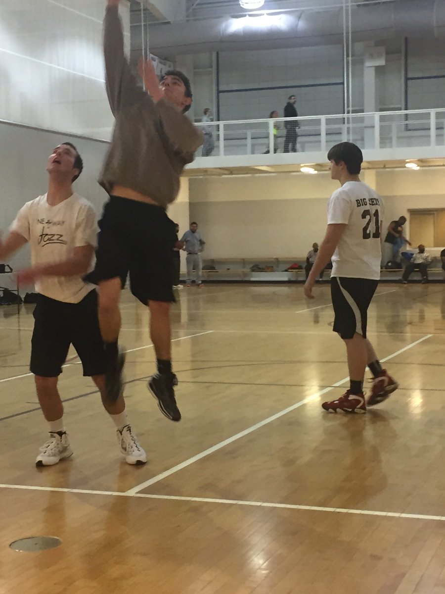 RecJazz's tweet photo. Some pre-game shooting from today. https://t.co/4hMRGXoYTv