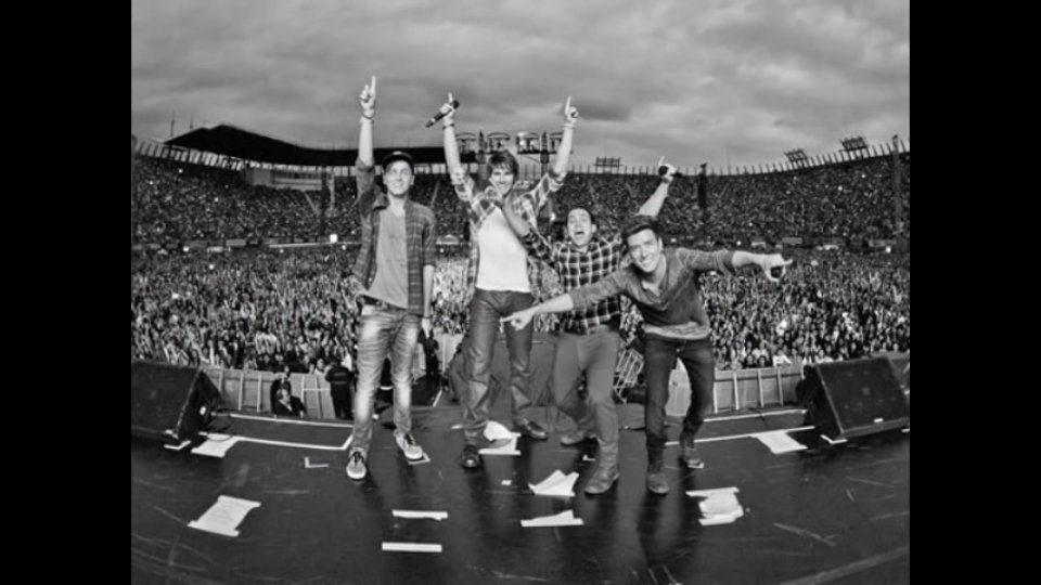 BigTimeLife_'s tweet photo. Dei ragazzi che ogni giorno mi strappano un sorriso,Vi Amo,vi amero fino al mio ultimo respiro❤MySmile-World-Life😍 https://t.co/nz0fJTUFpj