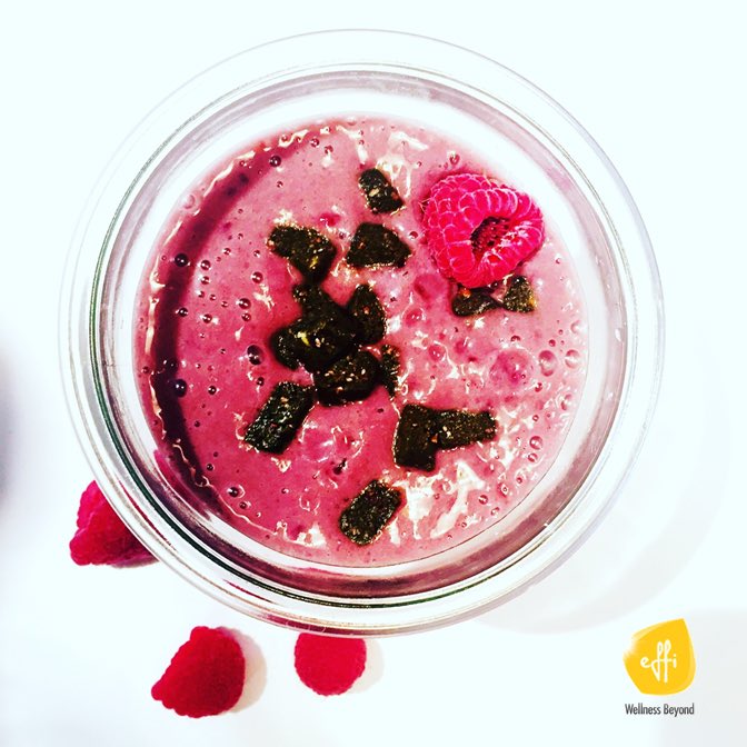eatunimaginable's tweet photo. Now this is Delicious🎉
Raspberries + cashew milk with green chunks of Probiotic CareBar® #WellnessBeyond #effifoods https://t.co/LUmhyL6AA4