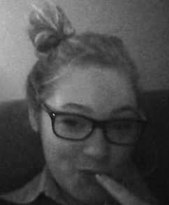 mayamatss's tweet photo. Tweet: When you find old webcam photos of yourself and cringe. https://t.co/PRfdxas1sQ