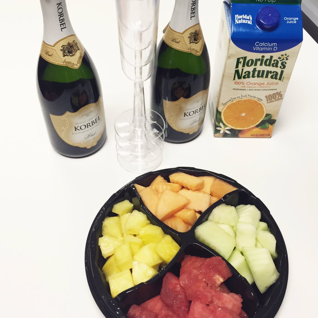 Good morning, #STL! Happy #Humpday! Sometimes we invite bubbly to our meetings 🍾🍊🍾