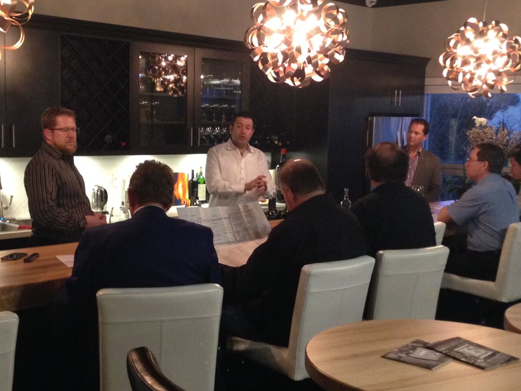 HaoYangWang's tweet image. #Flightnight at @Winestains_Acad welcomes @EhlersEstate