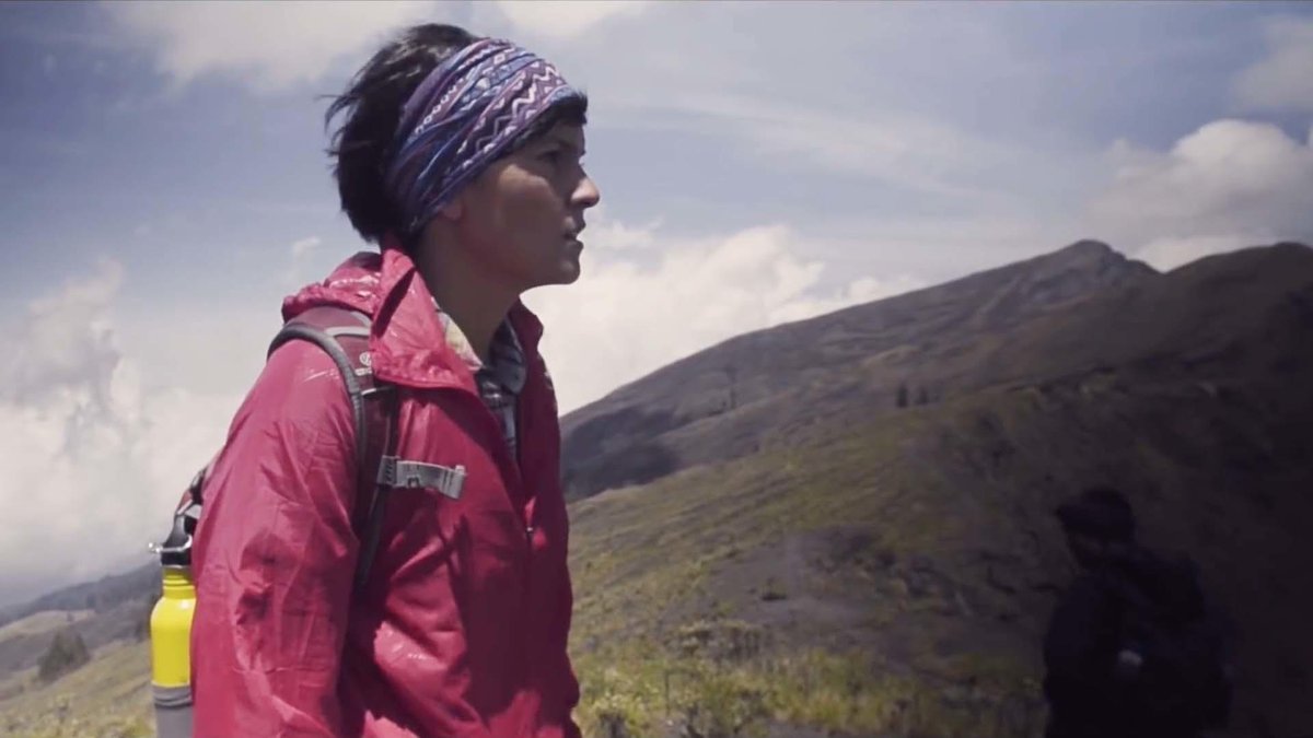 viddsee's tweet photo. All the way up here, everything is suddenly so clear. https://t.co/qFrL3m1VJM
#film #wonderfulindonesia #juree #self https://t.co/VQYp2g0MDI