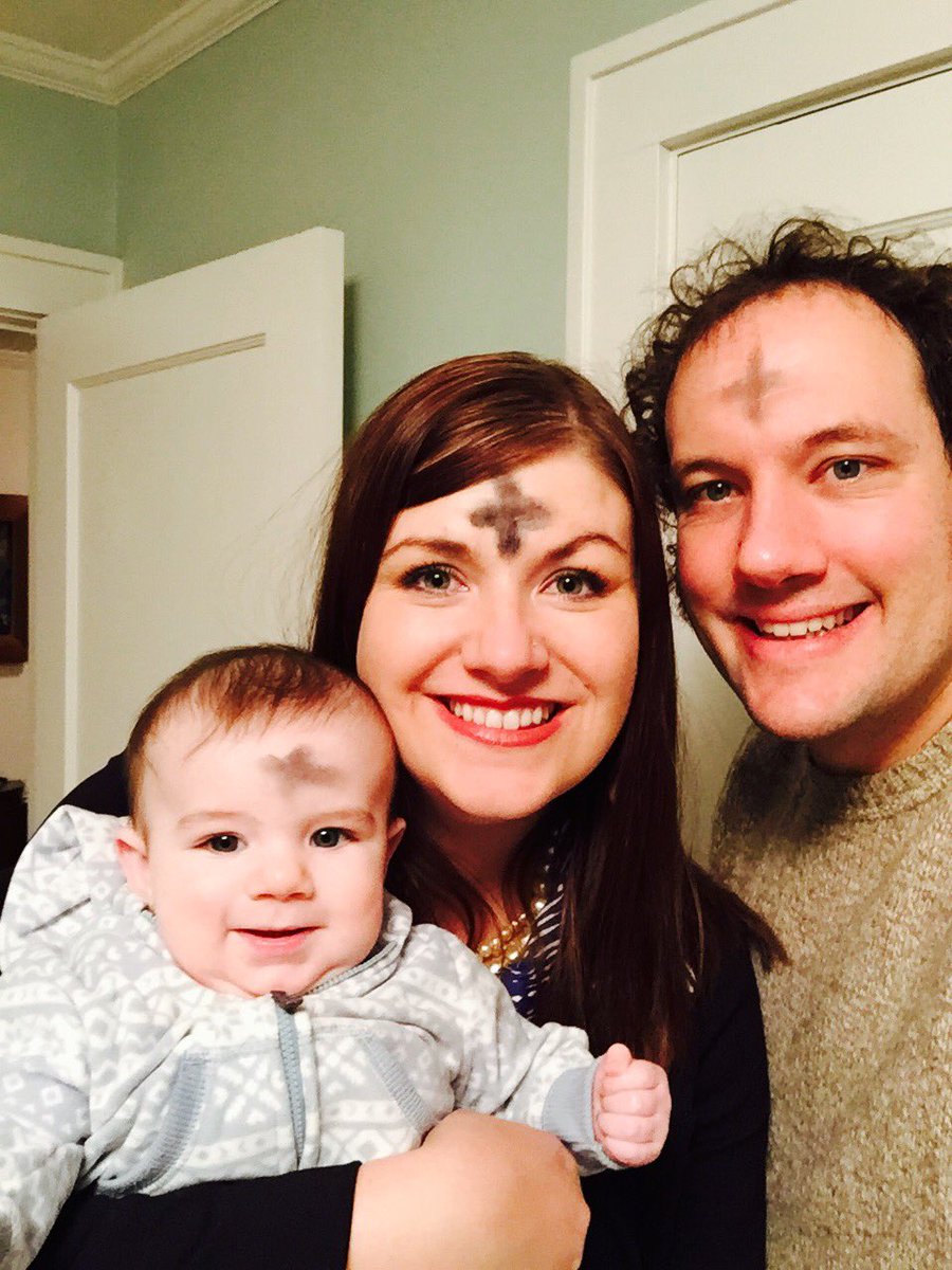 SarahTaylorPeck's tweet photo. Baby skipped bedtime to lead worship w/mom as dad led worship across town #realclergybios #ashtag #doublePK https://t.co/Ft3U5rzArq