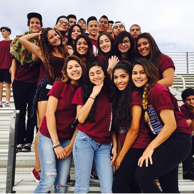 SoyGemitaa's tweet photo. @LQHSPSA @cardenasdenise1 Do you miss us Schmidt?! #PSAforever #Classof2015 https://t.co/az6hiIRtqR