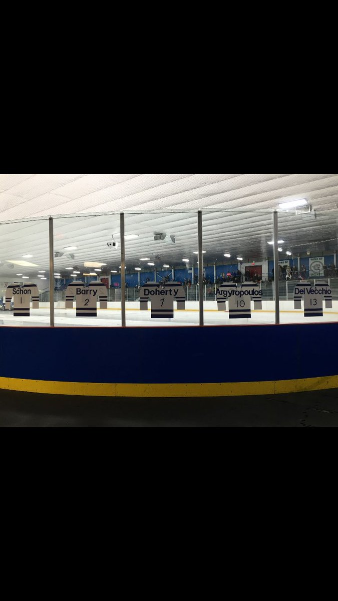 shsgvh's tweet photo. such a great senior night, it's been a great 4 years. 4-1 win over Wilmington! @MassHSHockey 
#1morepoint https://t.co/RQDn4UlTlb