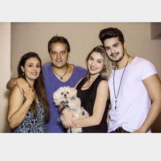 PykenaLs's tweet image. #Parabéns_Sogrinha_MARIZETE  
  😍😍😍😍😍😍👌👏👏👏👏👏