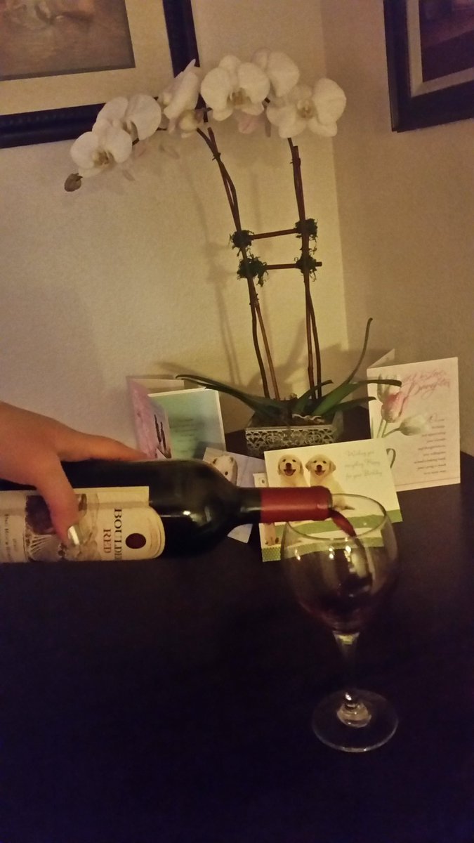 HTrimmer12's tweet photo. Finishing the 1st of 3 birthday wines 😍🍷2012 Big Rock South Coast Boulder Red ❤ https://t.co/k9NOV9CuVz