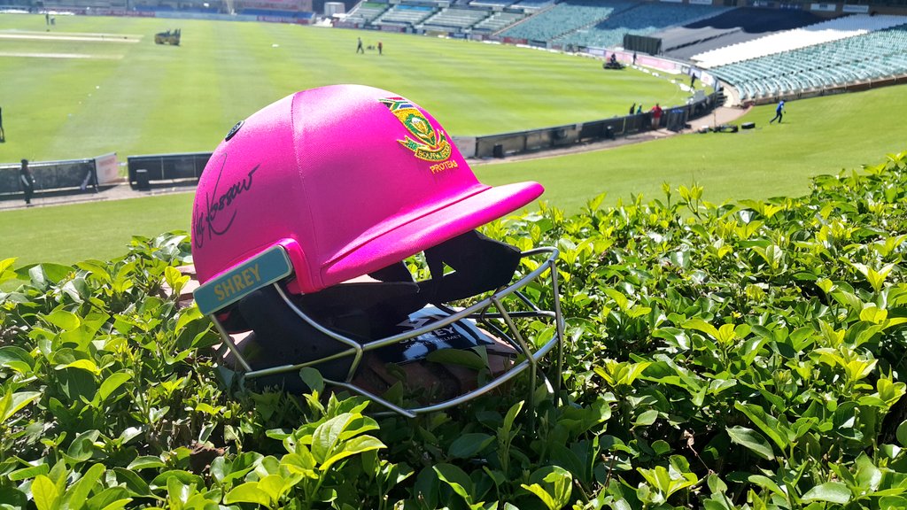 ProteasMenCSA's tweet photo. The Proteas and @BullringZA getting ready for the #pinkodi tomorrow. Going to be a cracker!! #ProteaFire #SAvENG https://t.co/tMaL5wlYFu