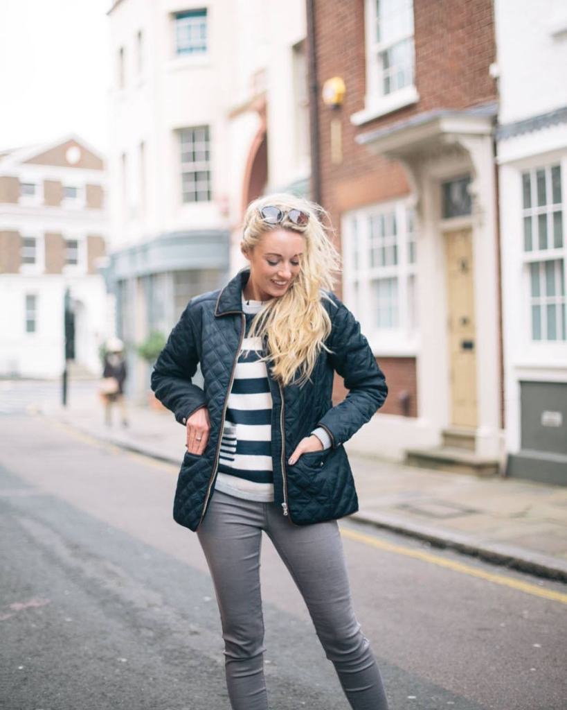 FashionMumblr's tweet photo. Mixing Navy with my grey denim faves in today's #ootd! #DPDenim #LovedbyDP #onlynavywilldo 📸 by @joegalvin https://t.co/bqEEDbehgk