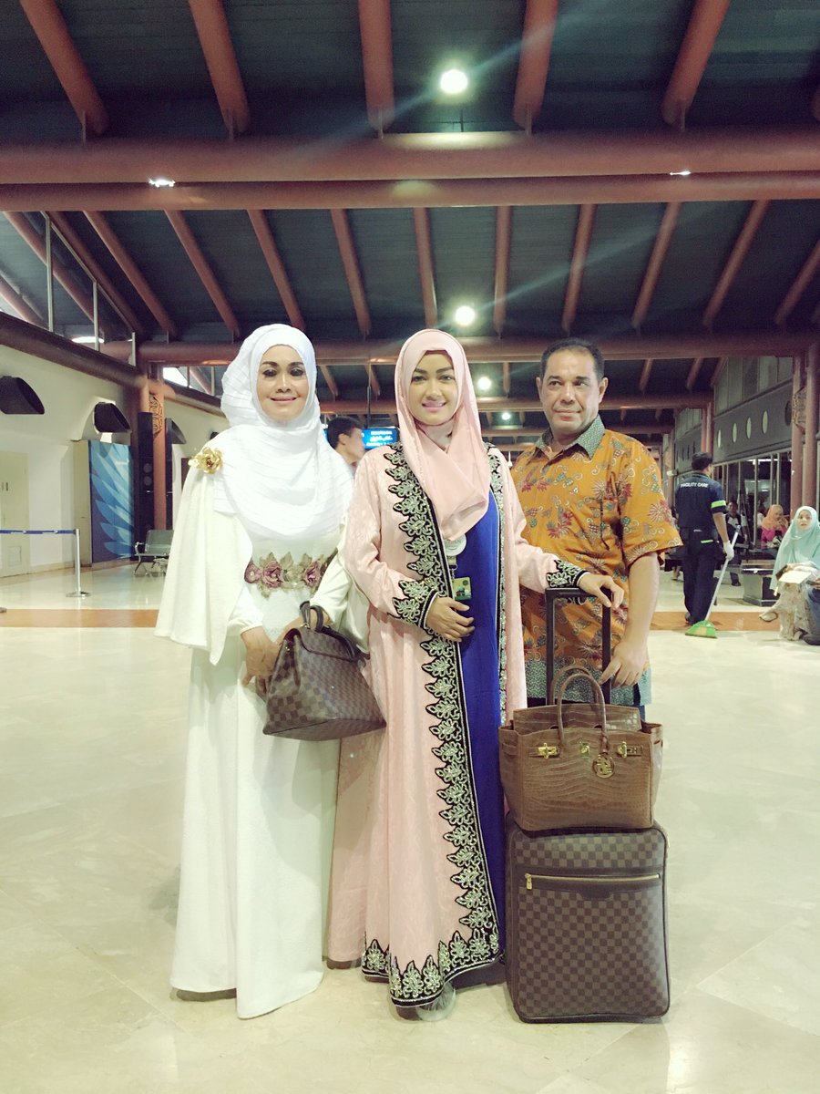 juliaperrez's tweet photo. Bismillah https://t.co/tVam7AEFoQ