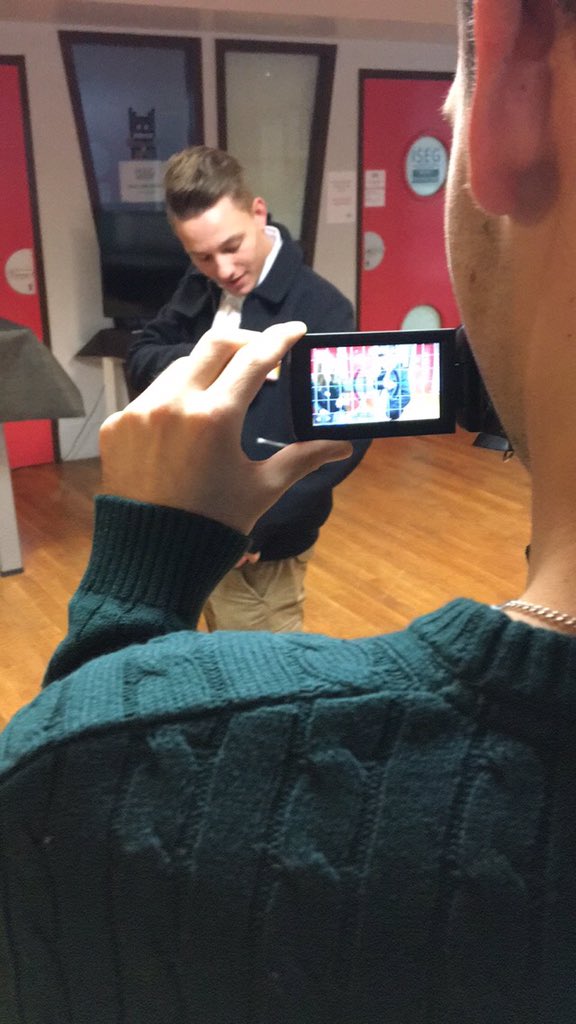 Renaudbrg's tweet photo. Et non tu ne passeras pas à la télé @victor_mandran #PubTv #Lyon #ISEGmarkcom #SNPTV @isegmcsly https://t.co/YJ0MkUvKkU