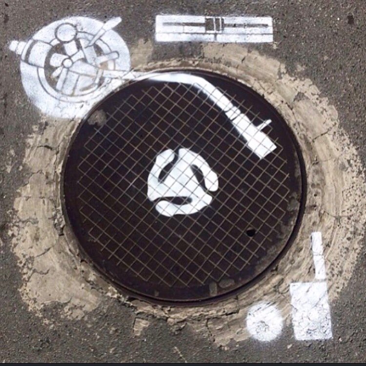 500ENT's tweet photo. Creations in the city! 
The Beauty you find in New York!
#NYC #Music #DJLife #500Entertainment #500Ent https://t.co/InVOUByLhA