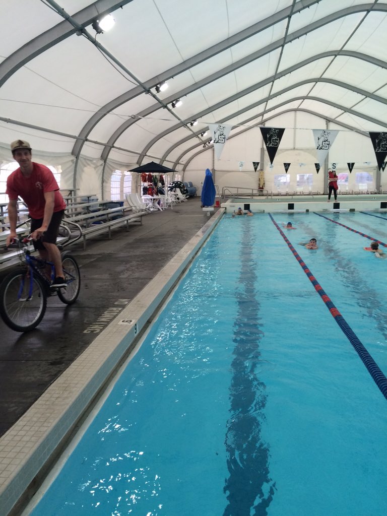 Sf_ymca's tweet photo. It's been a full day at the pool. Couldn't imagine this place without the guards we have. #guardlife #SFYMCA https://t.co/UuCV8LvwDs