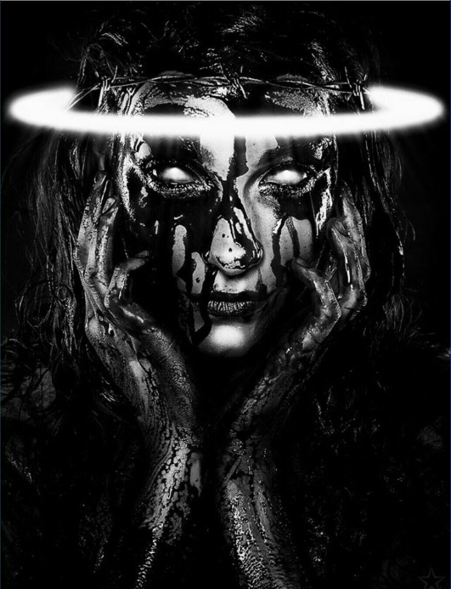 queenreddheart's tweet photo. There are no ends to the evils of my imagination #DarkImagination #LookingGlassWars https://t.co/vtBTscjxxu