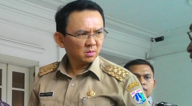 Ternyata <a href="/basuki_btp/">Basuki T Purnama</a> punya tawaran untuk para 'PSK' Kalijodo. Ini tawarannya bit.ly/1SJAmNt #JakartaHariIni