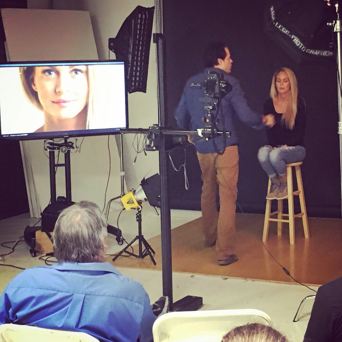 STUDIOo2o's tweet image. We had a great 2nd week in our Intro to Studio Lighting class in the studio.