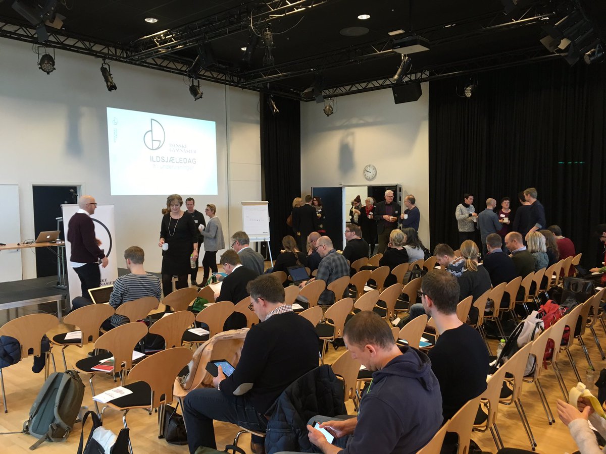 DanskeGymnasier's tweet photo. Vi holder konference om #ITiGYM  for gymnasiets it-ildsjæle på @FredericiaGym #skolechat https://t.co/hdVfGh4joh