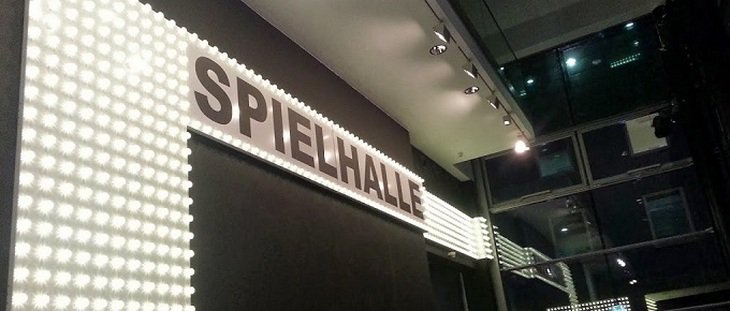 #Glücksspielgesetz in #Berlin fördert #illegalesGlücksspiel.

onlinecasinoverzeichnis.de/berlin-gluckss…