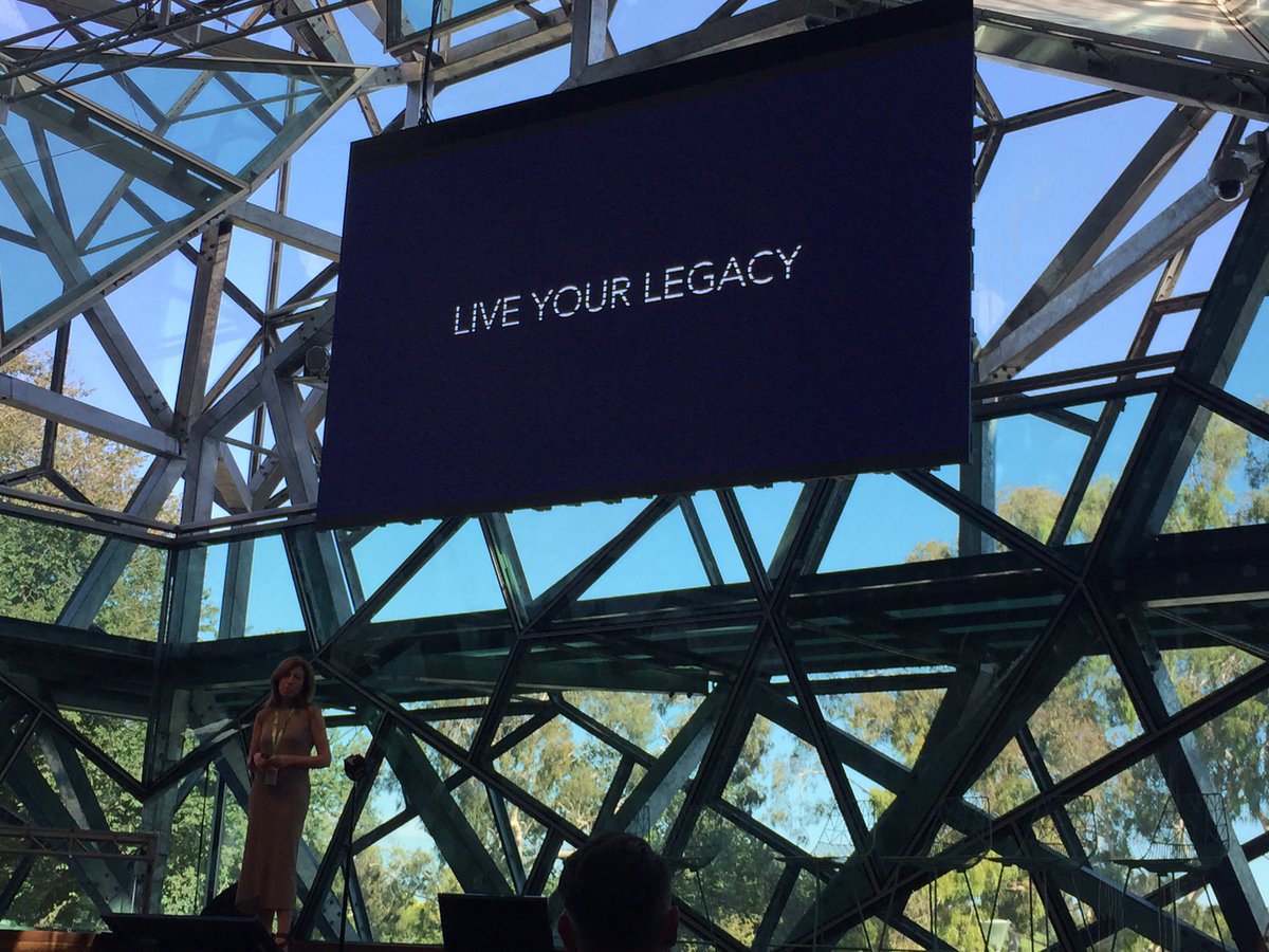 PauseFest's tweet photo. Live your legacy - @MonicaLaurence from @TurtleTalksTV at #Pause2016 #pausediscover #tech https://t.co/CQchcuXDIp