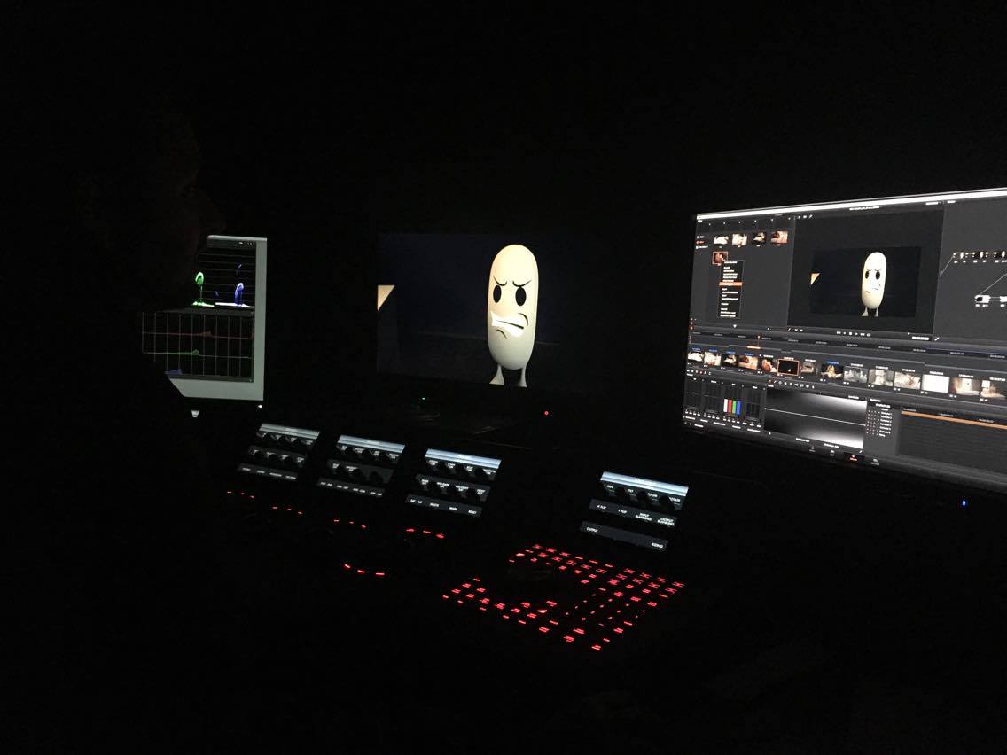 B2Yproductions's tweet photo. Night...film studios...final grading of the #MonsterPill for @Vitafusion #ComingSoon #B2Y #outstanding #creativity https://t.co/tinaXUGgcy