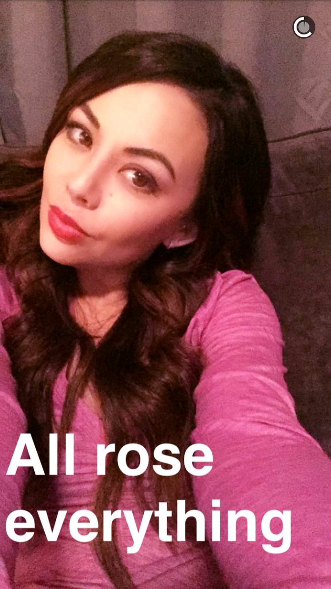 TheTheoryofA's tweet photo. [NUEVA FOTO] 
De @JanelParrish vía snapchat #PLL https://t.co/XKe5DGy7my