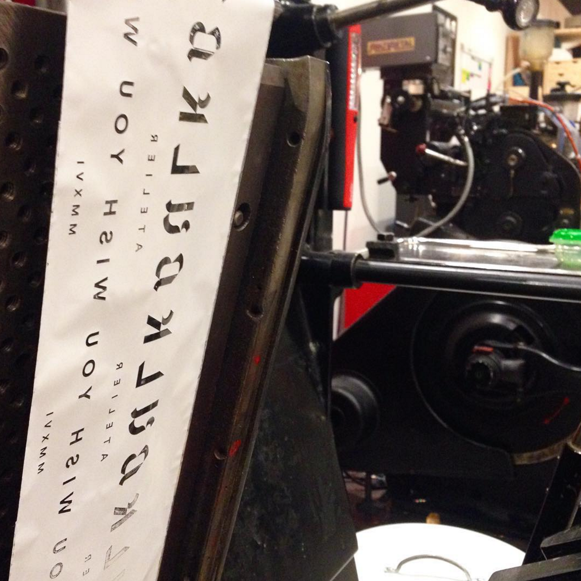 Dorure post-utilisation à l'#atelierbulk / #press #print #bordeaux #hotfoil