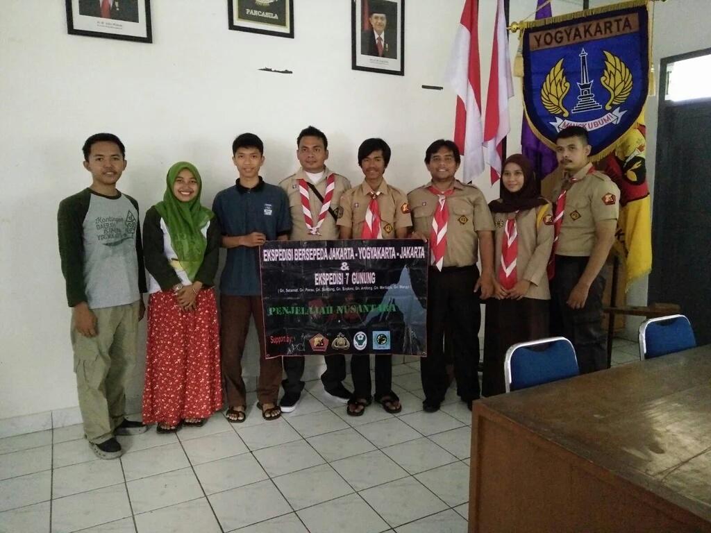 gowesnegeri's tweet photo. Bersama @dkd_diy dan rekan2 saka Bhayangkara PRCC jakarta https://t.co/ndMuU1ktRP