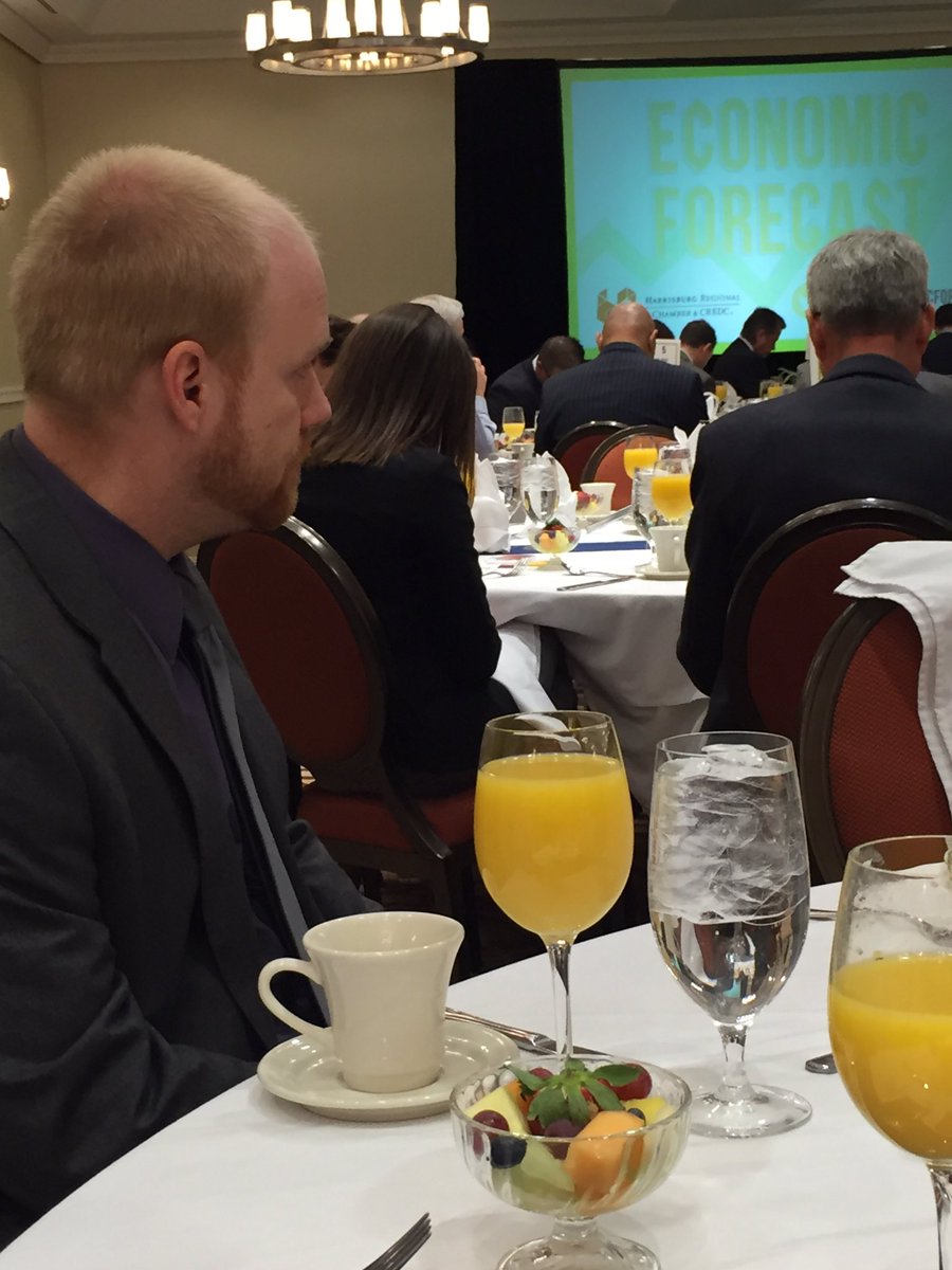 David_LaTorre's tweet photo. The media horde is here for today's @hrccredc Economic Forecast. @JScottJournal #hrcforecast https://t.co/Ln9gd1BXC0