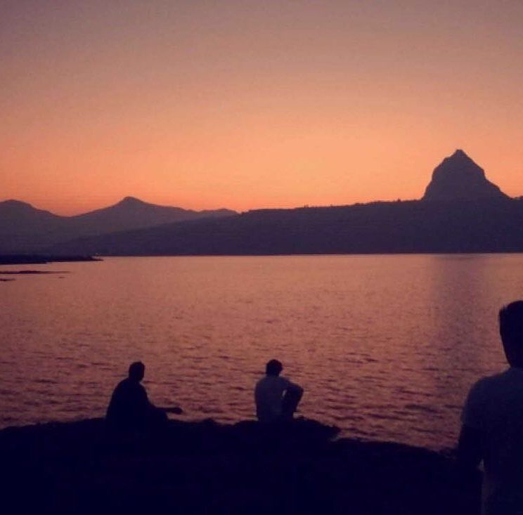 mumbaiinmotion's tweet photo. When no filters are needed. 
#sunset #camping https://t.co/imMesbefyn https://t.co/CGDCLFIIFM