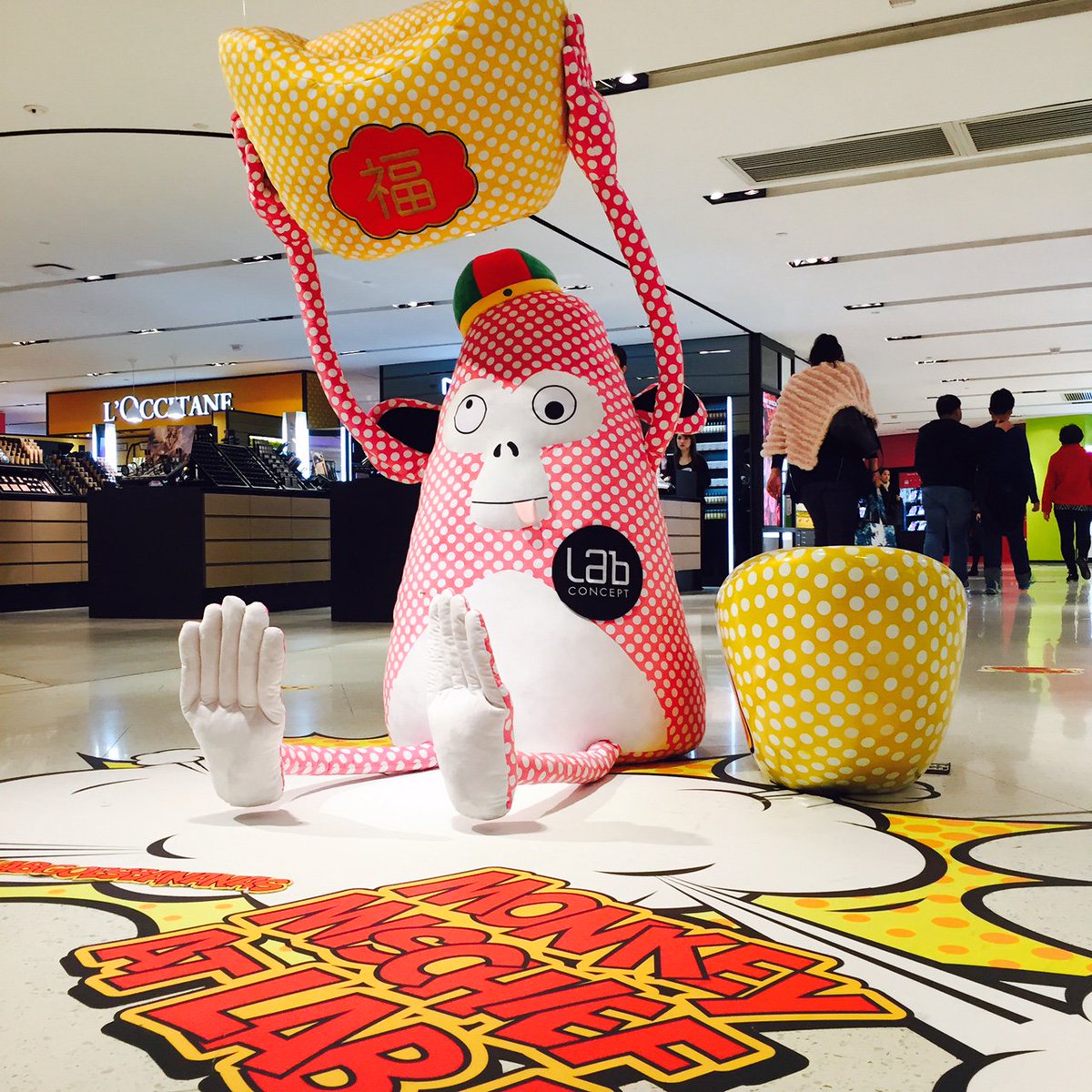 Lab_Concept's tweet image. Getting up to mischief this #CNY16. Receive a HK$100 coupon when you spend HK$2,088 at any 2 stores. #LabGoesBananas