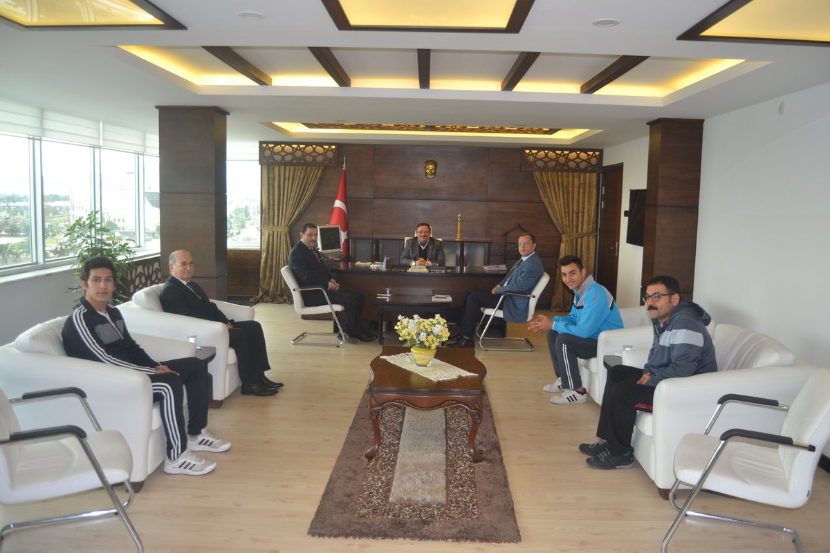 İLKADIM YEŞİLKENT ANADOLU LİSEMİZDEN AVRUPA VE TÜRKİYE ÜÇÜNCÜLÜKLERİ
ilkadim.gov.tr/default_b0.asp…