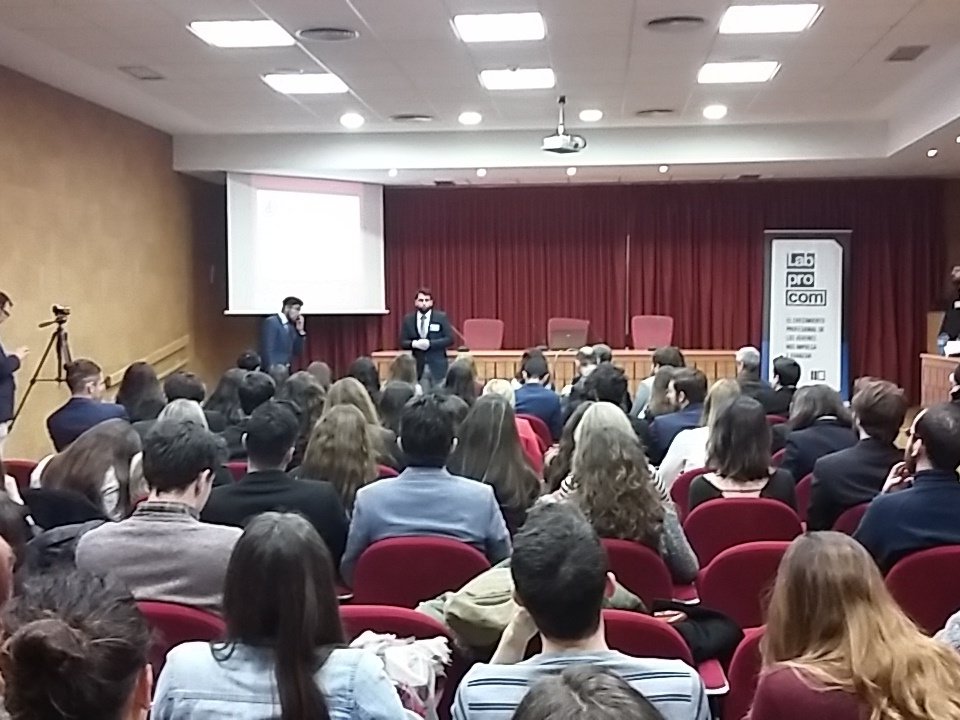 <a href="/LabProCom/">LabProCom</a> <a href="/SevinfoNoticias/">Sevinfo</a> #per3 #per4 @icodina94 @R8B3RT8SV