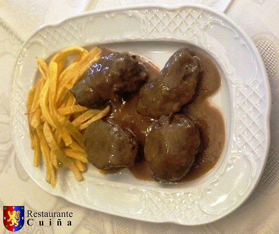 ¿Has probados ya nuestras carrilleras de ternera? #venacuiña y disfruta del jueves