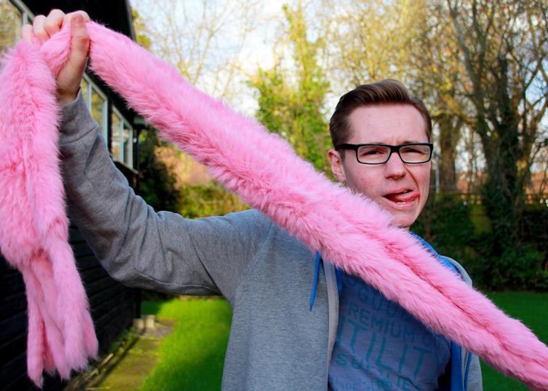 EncoreTheatreUK's tweet photo. To complete our fantastic cast we introduce Pippa and Tom! @tomref15 ππΌπ¦π» #LegallyBlonde #LegallyEncore #MeetTheCast https://t.co/Ha9MVuO36n