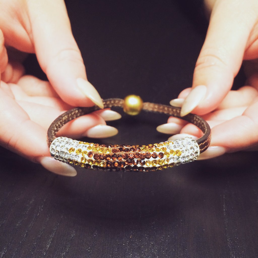 Hand made leather, BO'S own :) <a href="/blinked_out/">blinkedoutwebshop</a> @HandmadeForum @webshop
