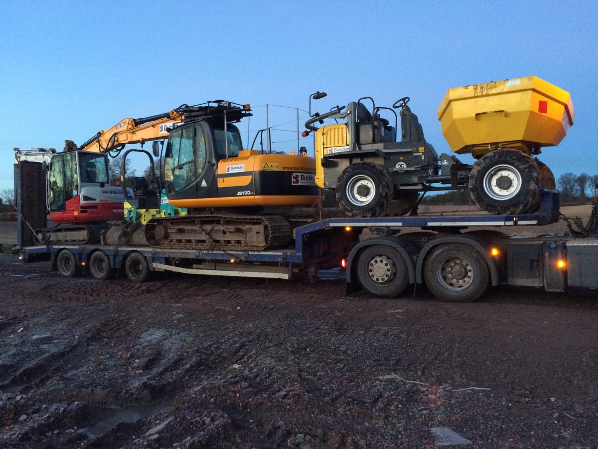 BPHScotland's tweet photo. Busy day in Bathgate .... come on @BuckhurstPlant Rossendale ....This is what you call a full load Scott at the helm https://t.co/NUuTQVCarZ