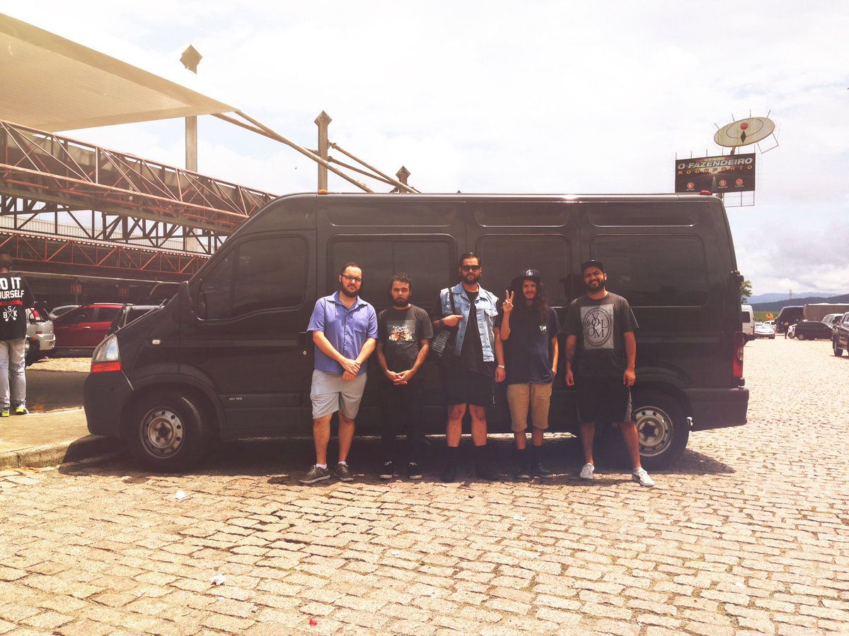 blackclovdhc's tweet image. Algum dia na estrada. #tourlife #blackclovdhc
