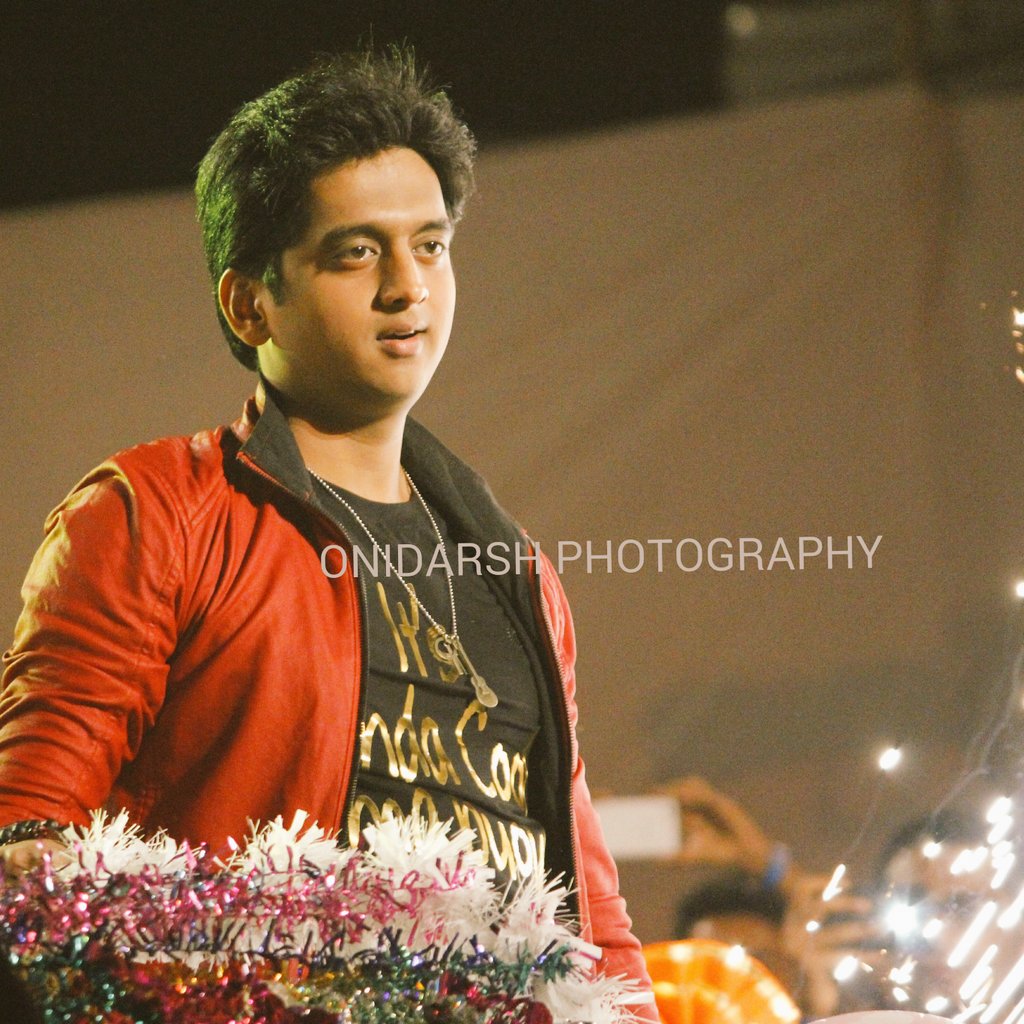 DNaik1992's tweet photo. #Rockstar @amey_ameyjwagh #awesomeentry #bestmoment at #3Drockconcert
PC: @DNaik1992
ONIDARSH PHOTOGRAPHY📷 https://t.co/QHPPZRQ5B4