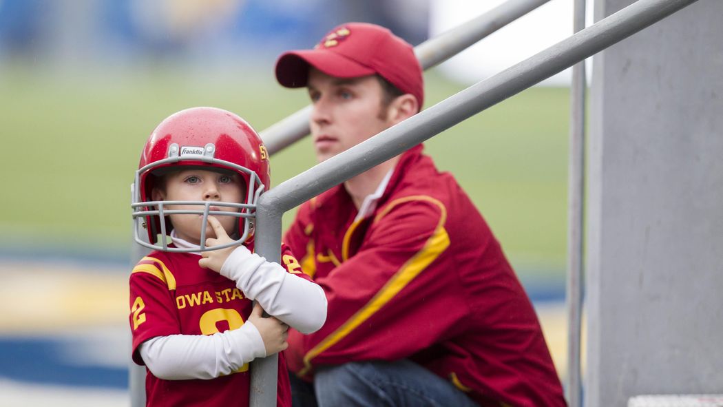 WideRtNattyLt's tweet image. SATIRE: Iowa State Fan Goes Entire Year Without Feeling Immeasurable Heartbreak widerightnattylite.com/2016/2/11/1096…